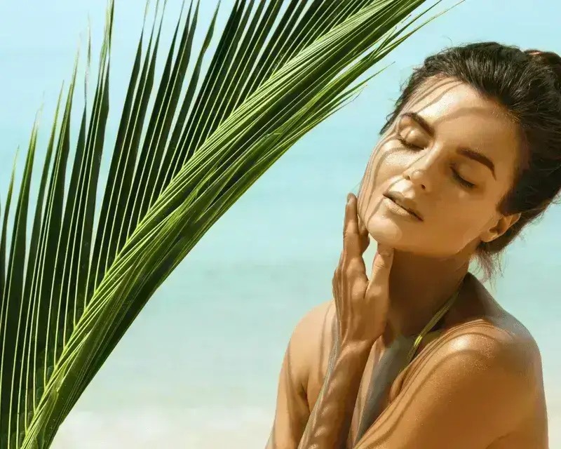 Read more about the article How to Revive Your Skin after your Holiday: The Perfect Vacation Skincare